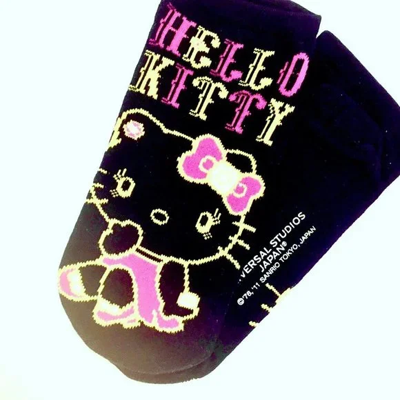 Sanrio Women's Socks Set of 5 short ankle socks - Picture 2 of 5